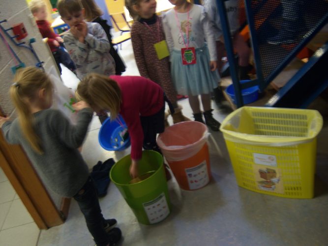 Projet "Moins de déchets en classe pour 2020" - 2ème maternelle - janvier 2020
